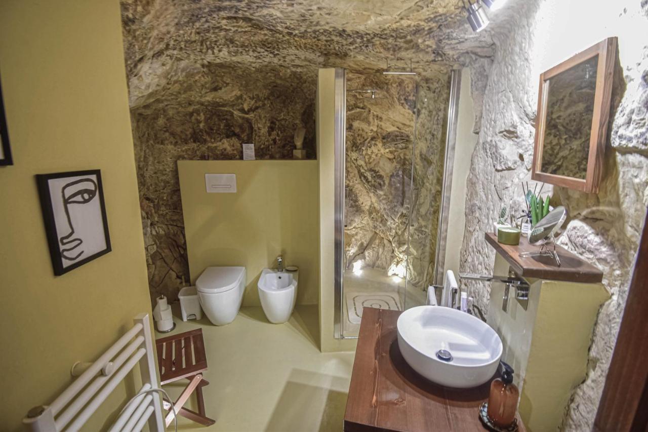 Domum In Petra Casa Nella Roccia Self Check - In Villa Modica Exteriör bild