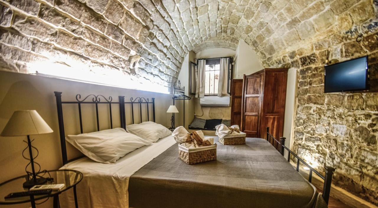 Domum In Petra Casa Nella Roccia Self Check - In Villa Modica Exteriör bild