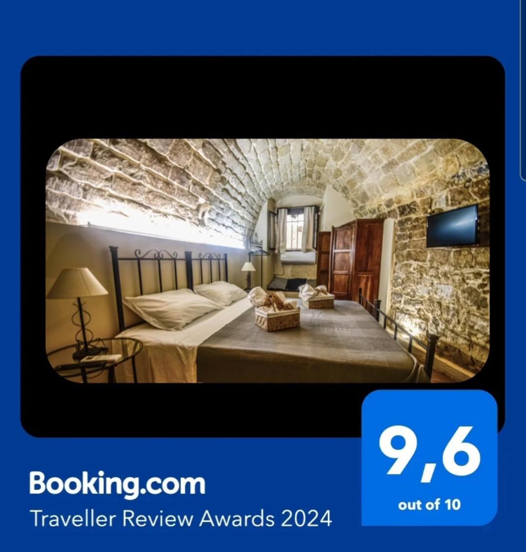 Domum In Petra Casa Nella Roccia Self Check - In Villa Modica Exteriör bild