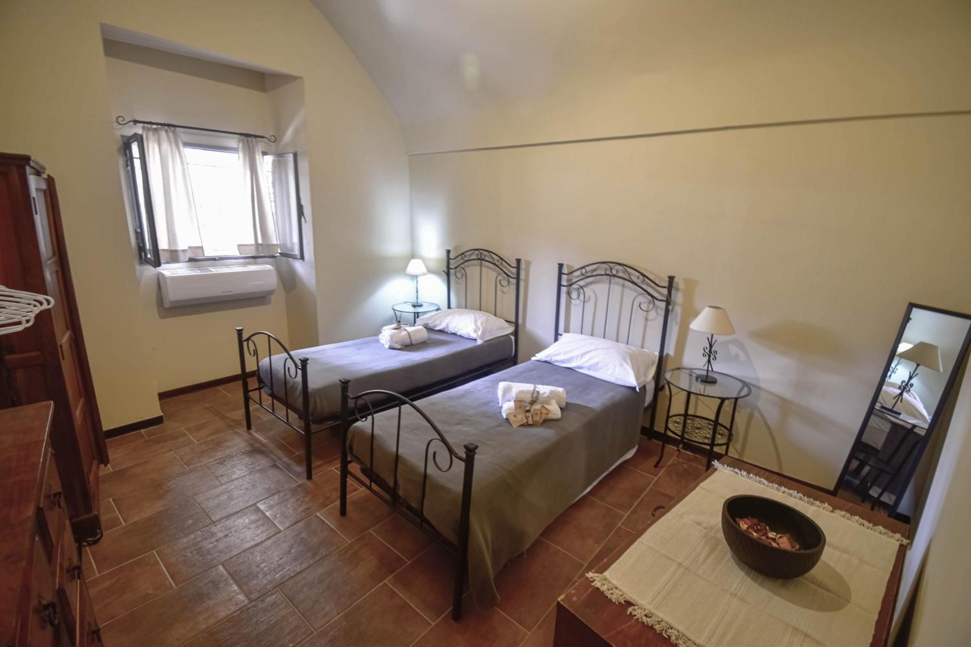 Domum In Petra Casa Nella Roccia Self Check - In Villa Modica Exteriör bild